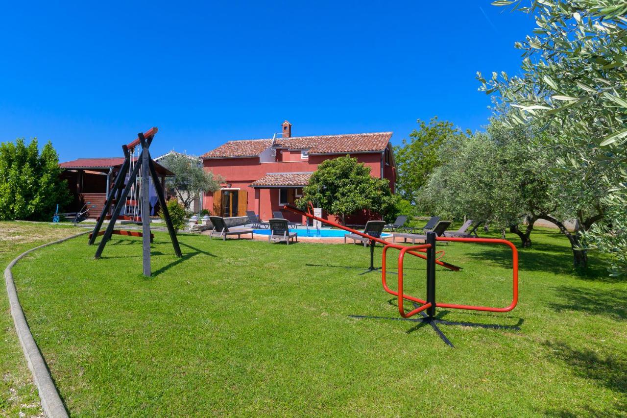 Villa Carla With Private Pool & Kids Playground - Pet Friendly Mutvoran Экстерьер фото